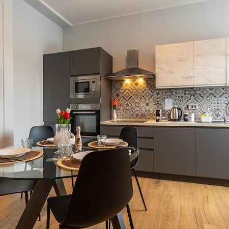 Lavarell - Exclusive Apartment Como Exteriör bild